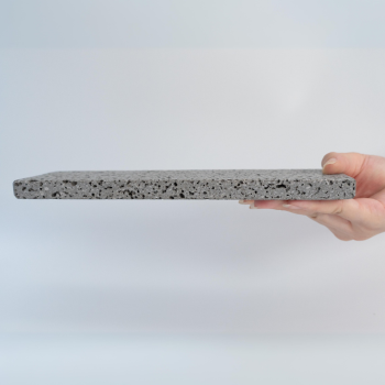 熔岩石（細長タイプ）